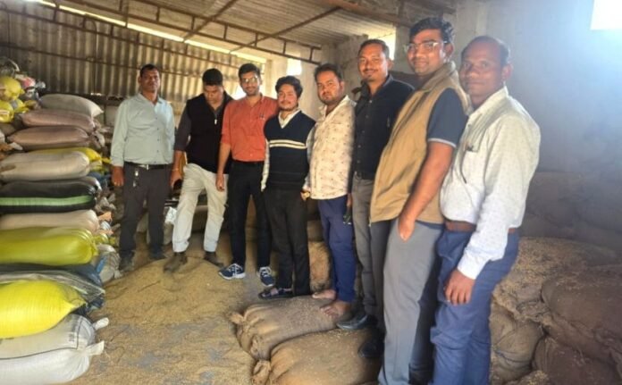 अवैध धान परिवहन पर कार्रवाई, झलप राइस मिल से 9562 क्विंटल धान जप्त 