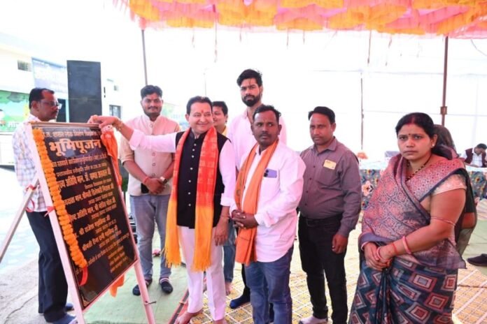 बिछिया से सरायपाली मार्ग पर पुल निर्माण का शुभारंभ, वर्षों पुरानी मांग पूरी