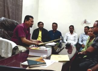 चौपाटी नीलामी और शहर विकास पर नपा उपाध्यक्ष की अहम बैठक,व्यापारियों के हितों की सुरक्षा पर जोर चौपाटी नीलामी और शहर विकास पर नपा उपाध्यक्ष की अहम बैठक