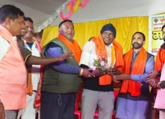 सहकारी समिति कर्मचारी संघ जिलाध्यक्ष जयप्रकाश का सम्मान समारोह आयोजित सहकारी समिति कर्मचारी संघ के जिलाध्यक्ष जयप्रकाश का हुआ सम्मान