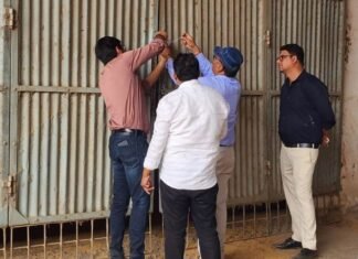 धान की भारी कमी मिलने पर सरायपाली की बालोदिया राइस मिल सील, प्रशासन की सख्त कार्रवाई धान की भारी कमी मिलने पर सरायपाली की बालोदिया राइस मिल सील