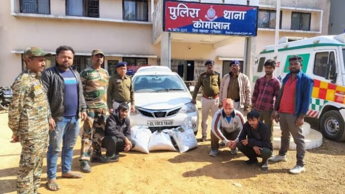 कोमाखान में नशे की खेप पकड़ी गई, तीन अंतर्राज्यीय गांजा तस्कर गिरफ्तार