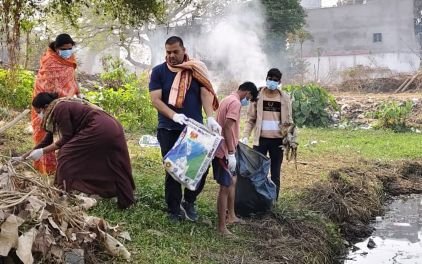 1001593004 कस्तूरबा गांधी की पुण्यतिथि के अवसर पर बेलसोंडा हुआ प्लास्टिक मुक्त