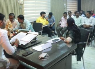 आगामी ग्रीष्म ऋतु में पेयजल व्यवस्था दुरुस्त करने के निर्देश दी पालिकाध्यक्ष साहू ने ग्रीष्म ऋतु में पेयजल व्यवस्था दुरुस्त करने के निर्देश दिए पालिकाध्यक्ष साहू ने