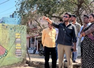 महामाया तालाब का होगा साैंदर्यीकरण, नपाध्यक्ष ने किया निरीक्षण महामाया तालाब का होगा साैंदर्यीकरण, नपाध्यक्ष ने किया निरीक्षण