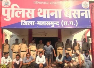 IPL ऑनलाइन सट्टा गिरोह का भंडाफोड़, 9 प्रमुख बुकी गिरफ्तार IPL ऑनलाइन सट्टा गिरोह का भंडाफोड़, 9 प्रमुख बुकी गिरफ्तार