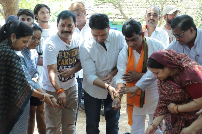 सीसी रोड का विधायक व नपाध्यक्ष ने किया भूमिपूजन