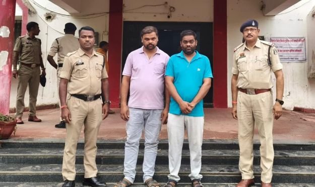 unnamed-01-07 4.5 करोड़ के गांजा तस्करी गिरोह पर पुलिस की कार्रवाई
