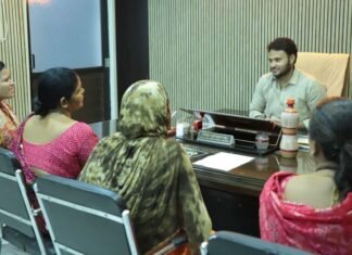 वुमेन फॉर ट्री’ योजना की महिलाओं को मिलेगा लंबित मानदेय, अध्यक्ष ने दिए भुगतान के निर्देश वुमेन फॉर ट्री' योजना की महिलाओं को मिलेगा लंबित मानदेय