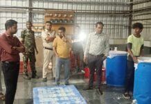 वैद्य फूड में प्रशासन की देर रात छापेमारी, 200 किलो एनालॉग पनीर जब्त वैद्य फूड में प्रशासन की देर रात छापेमारी, 200 किलो एनालॉग पनीर जब्त