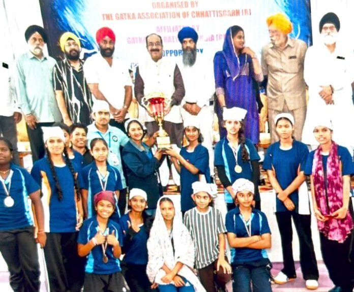 राज्यस्तरीय गतका प्रतियोगिता में महासमुंद के खिलाड़ियों ने जीते कई पदक