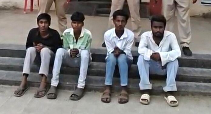 राहगीर से मोबाइल-नगदी लूटने वाले गिरोह का पर्दाफाश, 4 आरोपी गिरफ्तार