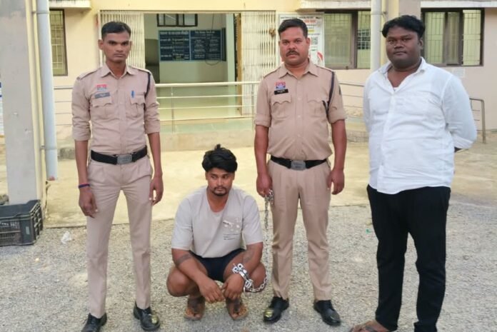 b96a4f3e-5081-4d50-9f09-fc04d723f5d2 जिम की आड़ में गांजा कारोबार का आरोप,मेन सप्लायर प्रकाश सोनी गिरफ्तार